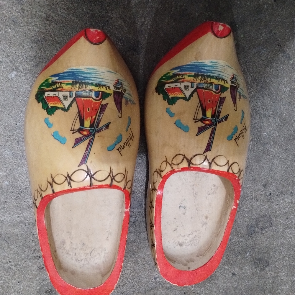 VTG 7.5" Handcrafted Amsterdam Wood Clogs, Village With Windmill Design European